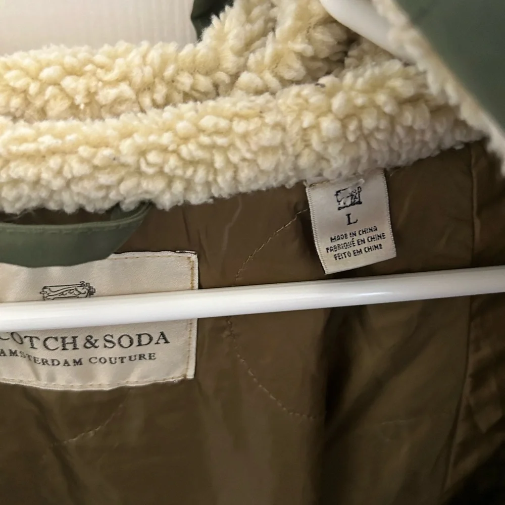 Scotch & Soda Olive Hooded Raincoat - Picture 4 of 8